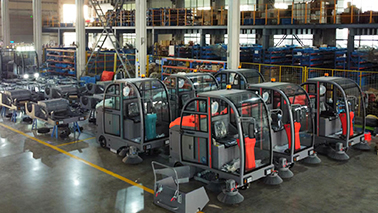 6008集团官方网站驾驶式扫地车让物业保洁治理更出彩!